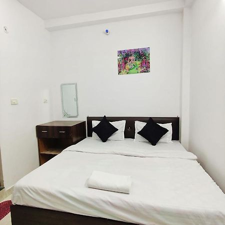 فاراناسي Kohinoor Guest House المظهر الخارجي الصورة