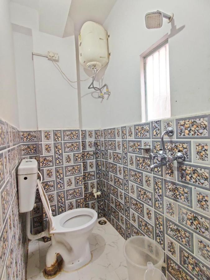 فاراناسي Kohinoor Guest House المظهر الخارجي الصورة